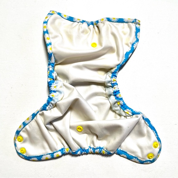 Buttons Diapers Cloth Diaper Covers - Picture 4 of 11